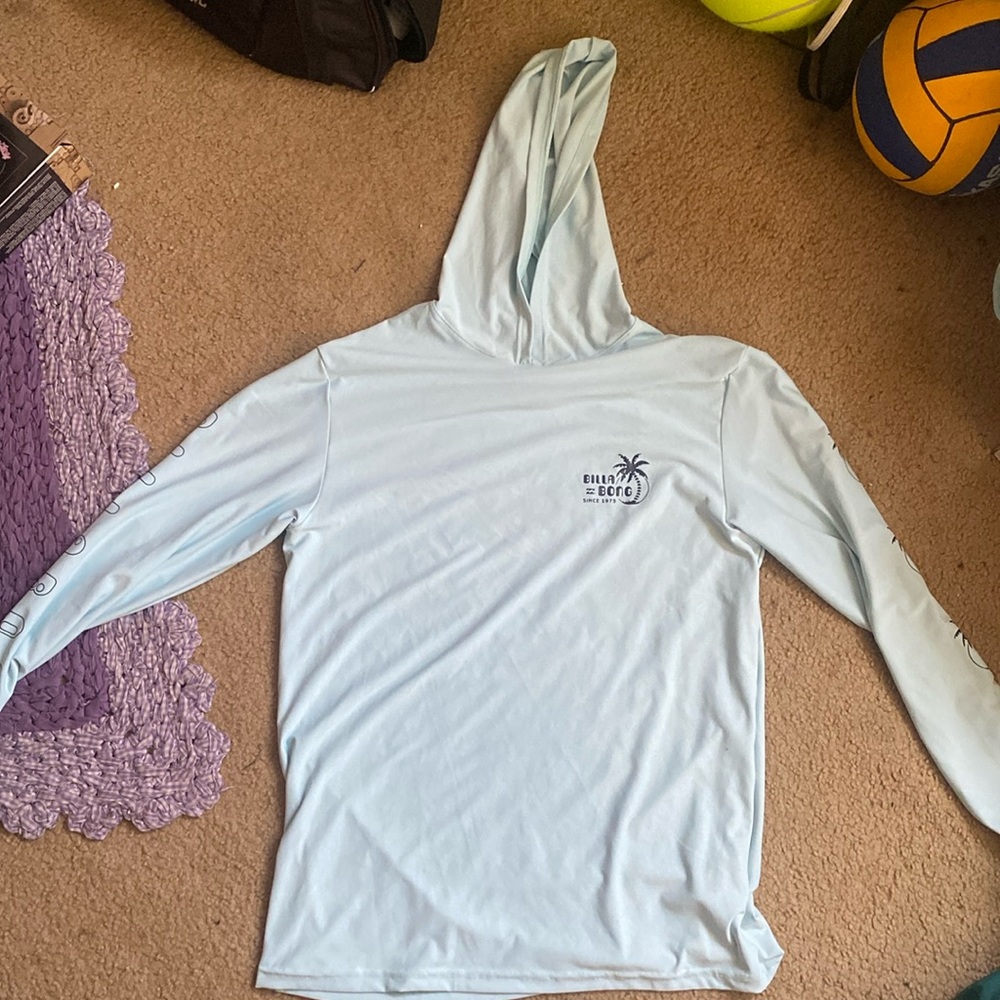 Billabong sun protection shirt with hood. Extra large with a loose fit.